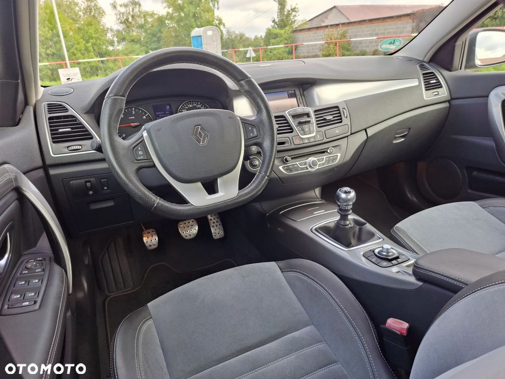 Renault Laguna dCi 180 FAP GT - 20