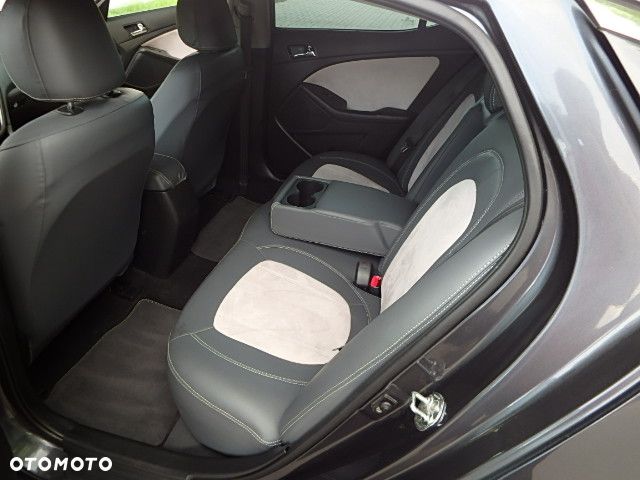 Kia Optima 1.7 CRDi XL - 9