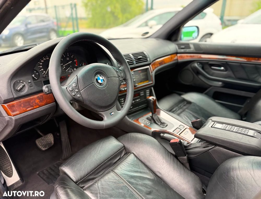 BMW Seria 5 535iA - 12