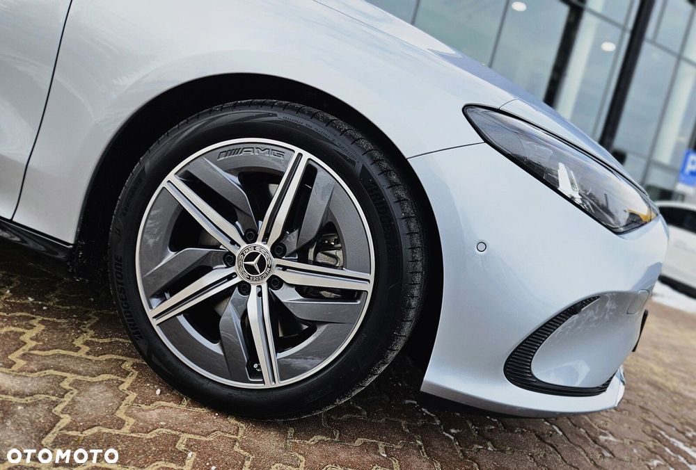 Mercedes-Benz CLA - 5