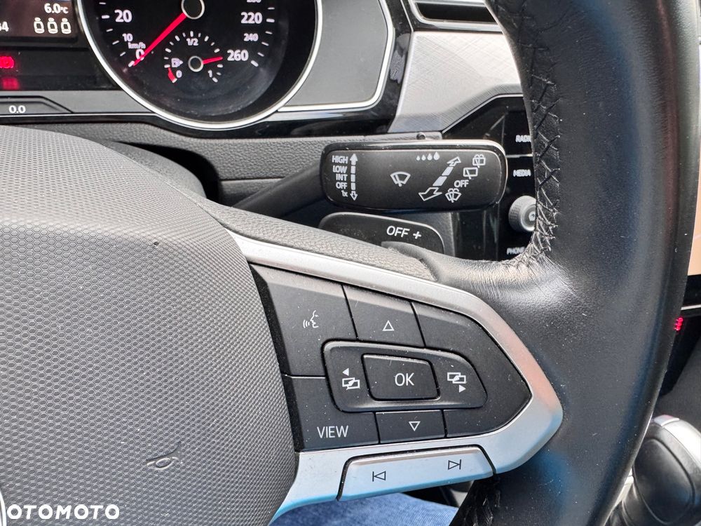 Volkswagen Passat 2.0 TDI SCR DSG Elegance - 30