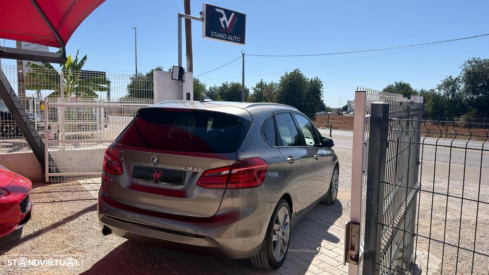 BMW 218 Active Tourer d Line Sport - 13
