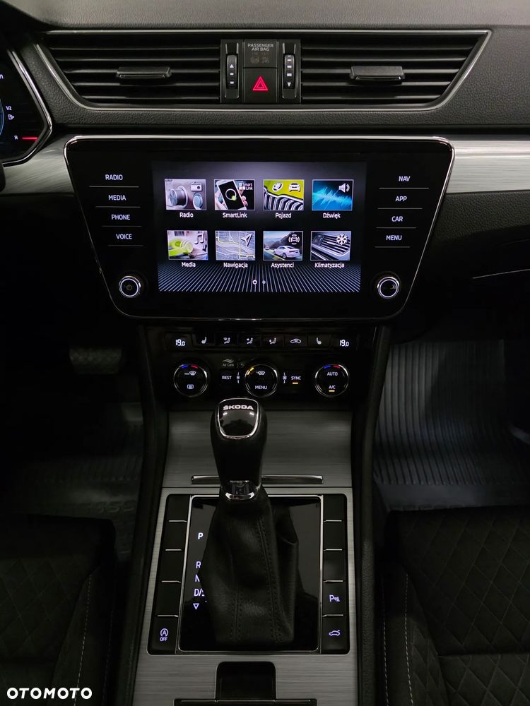 Skoda Superb 2.0 TDI SCR Style DSG - 15