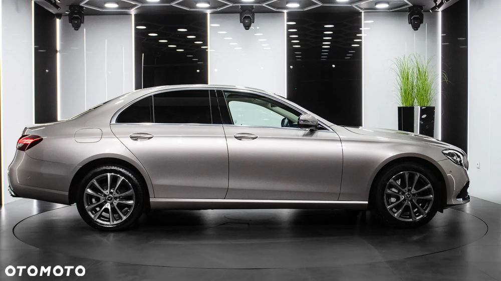 Mercedes-Benz Klasa E 300 de 4-Matic Avantgarde - 8