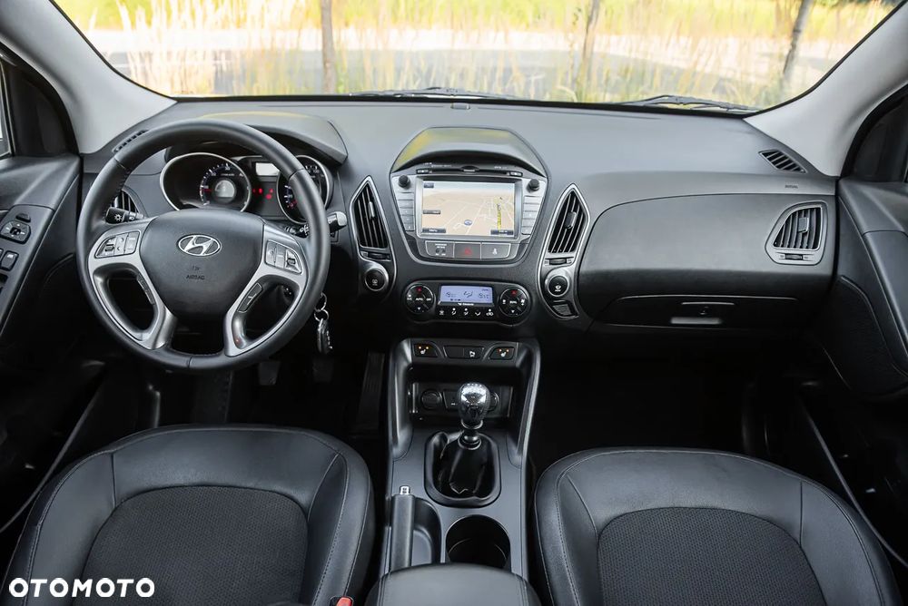 Hyundai ix35 1.7 CRDi 2WD blue Finale Silver - 27