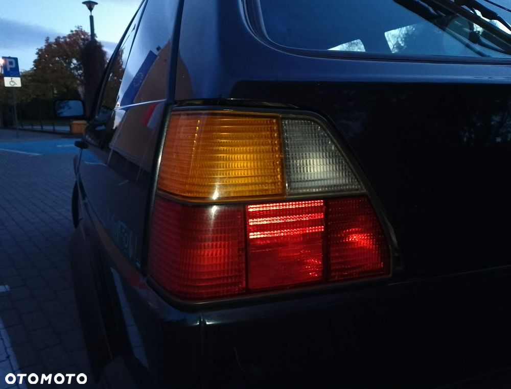 Volkswagen Golf 1.6 CL - 14
