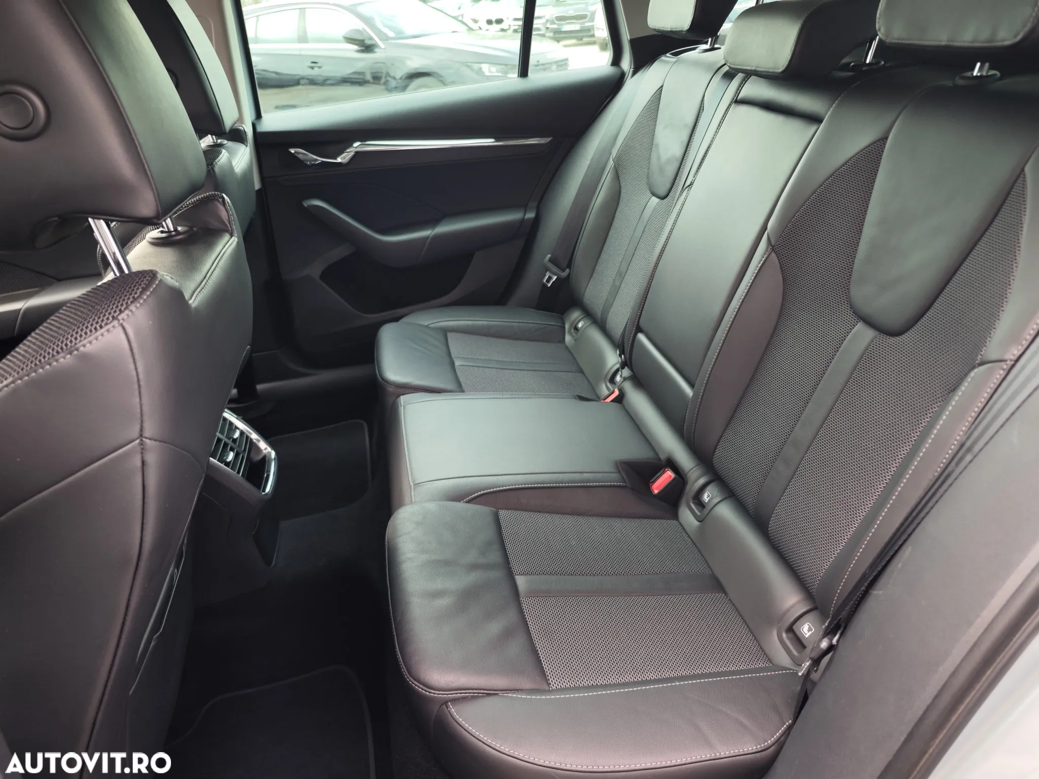 Skoda Octavia Combi 1.4 TSI (Green tec) DSG Style - 12