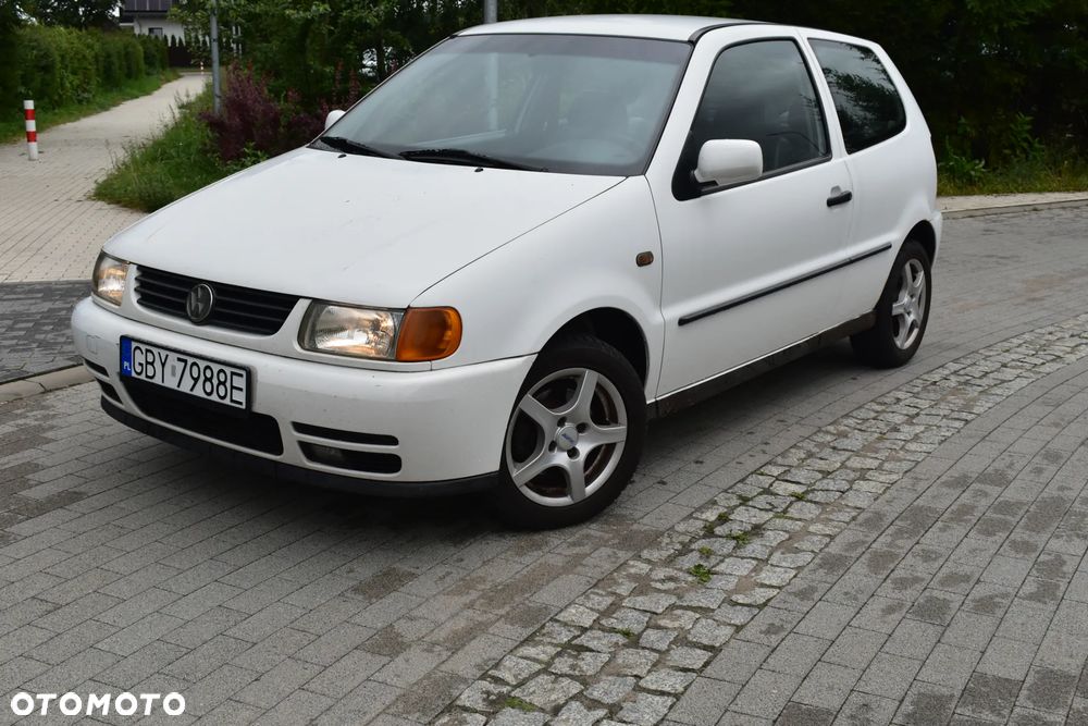 Volkswagen Polo 16V - 3