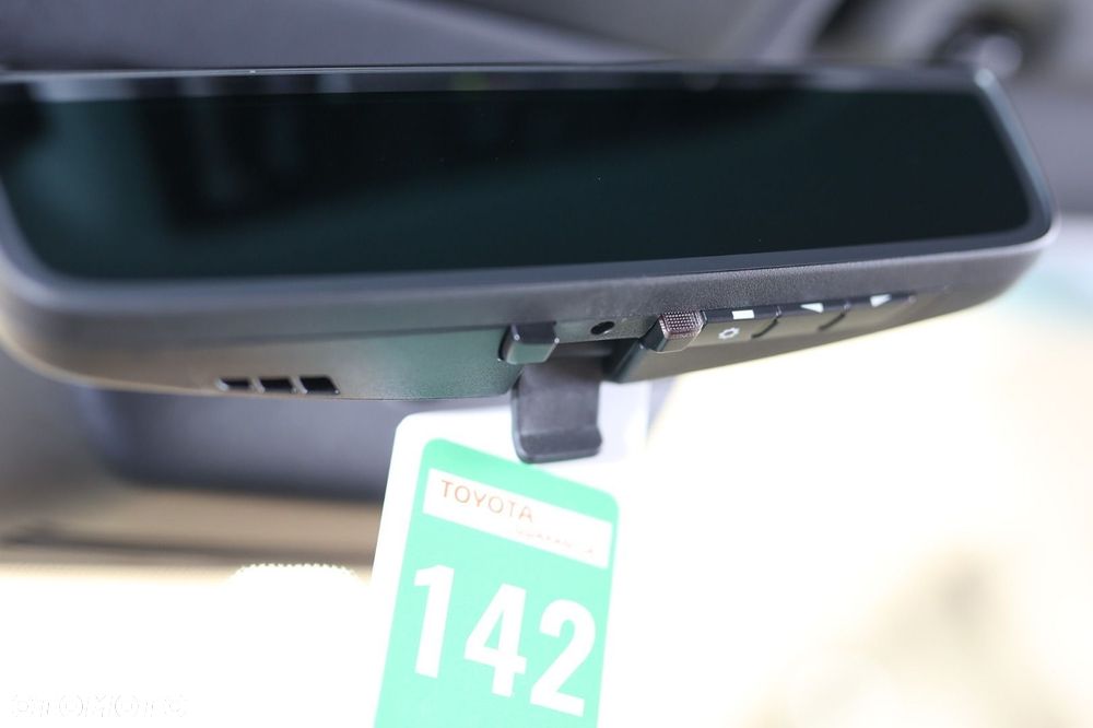 Toyota Land Cruiser - 35