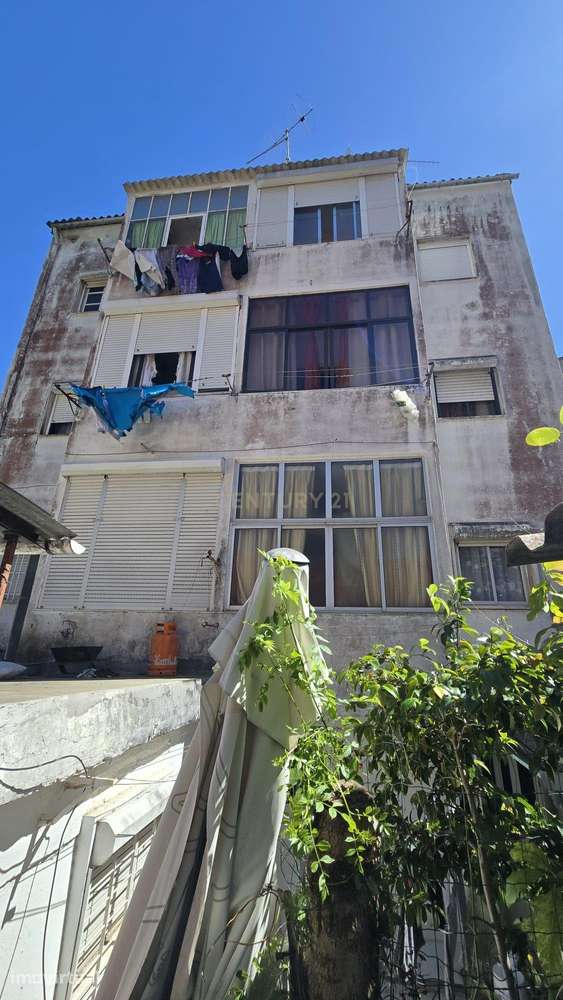 Investidores !!!! Prédio em propriedade Total, com 12 apartamentos, em - Grande imagem: 5/5