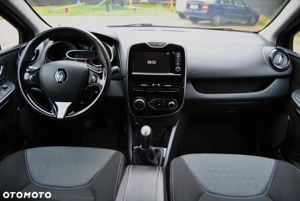 Renault Clio - 9