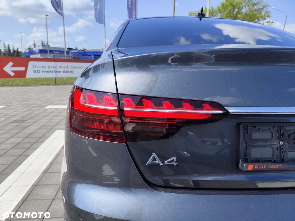 Audi A4 Limousine 35 TFSI mHEV S Line S tronic - 11