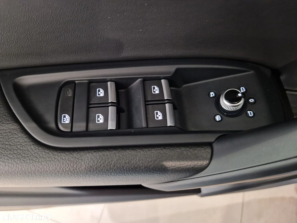 Audi Q5 40 TDI quattro S tronic S line - 16