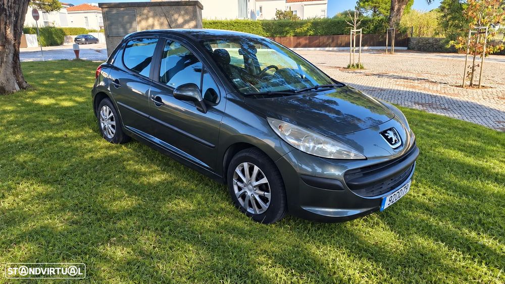 Peugeot 207 2007 photo 4