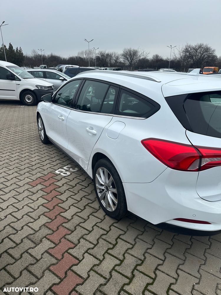 Ford Focus 1.5 EcoBlue Start-Stopp-System COOL&CONNECT - 4