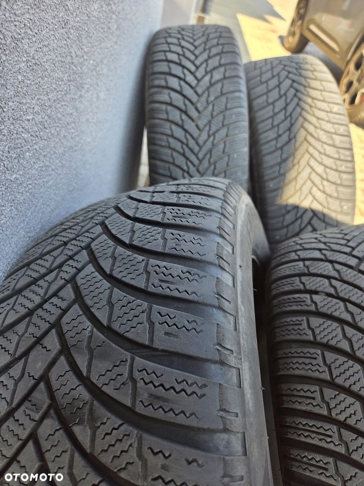 Ford S-Max 2.0 TDCi DPF Titanium - 23