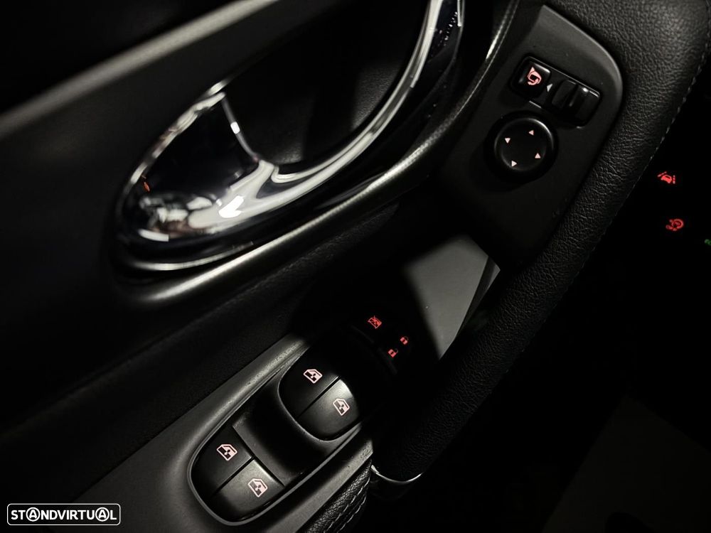 Nissan Qashqai 1.6 dCi Tekna Premium Pele S Alcantara Xtronic - 27