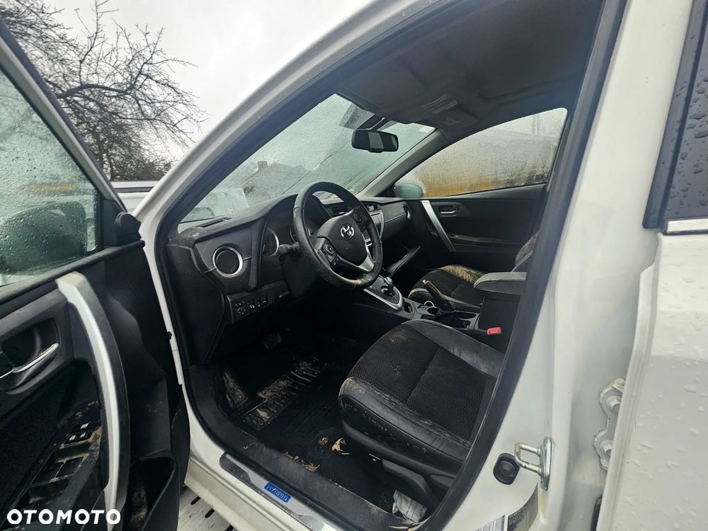 Toyota Auris - 7