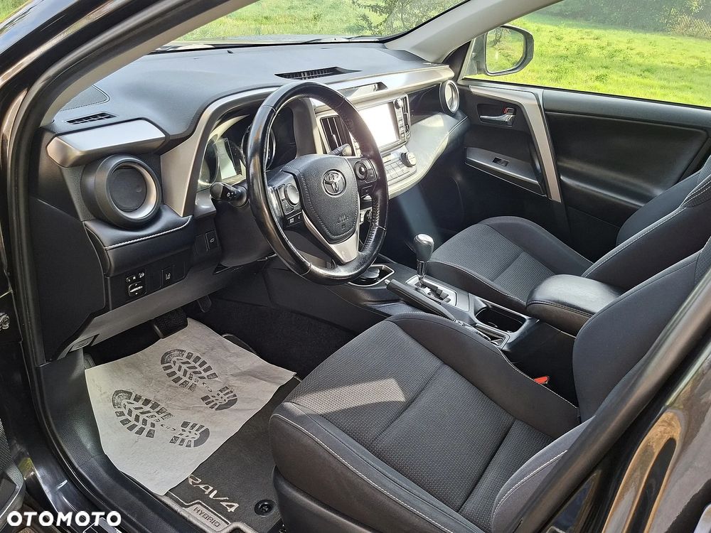 Toyota RAV4 - 14