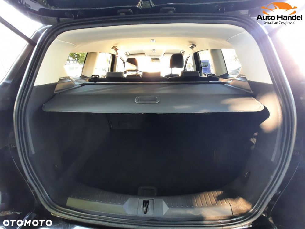 Ford Kuga 1.5 EcoBoost 2x4 Titanium - 12