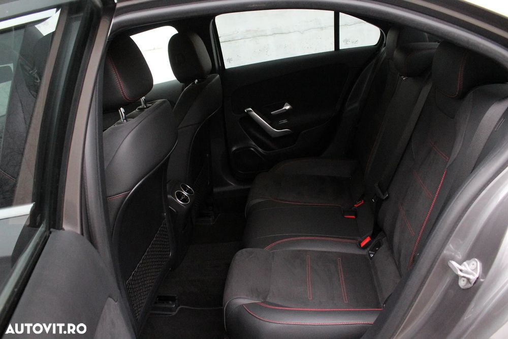 Mercedes-Benz A 180 d 7G-DCT AMG Line - 9