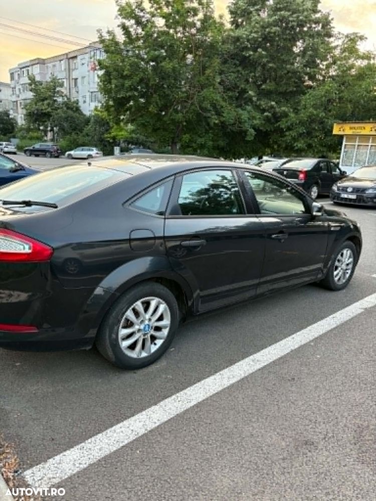 Ford Mondeo 2.0 TDCi Titanium - 4