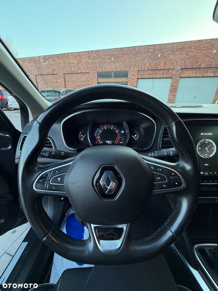 Renault Megane ENERGY TCe 140 EDC BOSE EDITION - 39