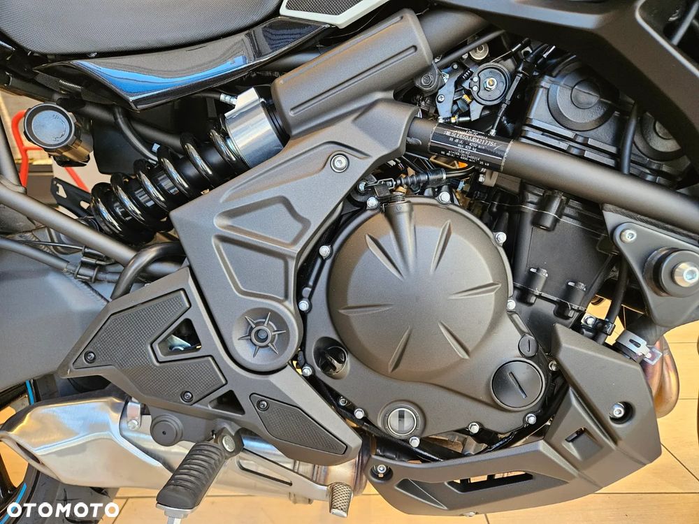 Kawasaki Versys 650 - 16