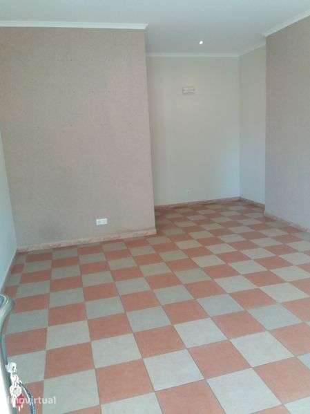 Loja 30m2 Alto alfarrobal portimao