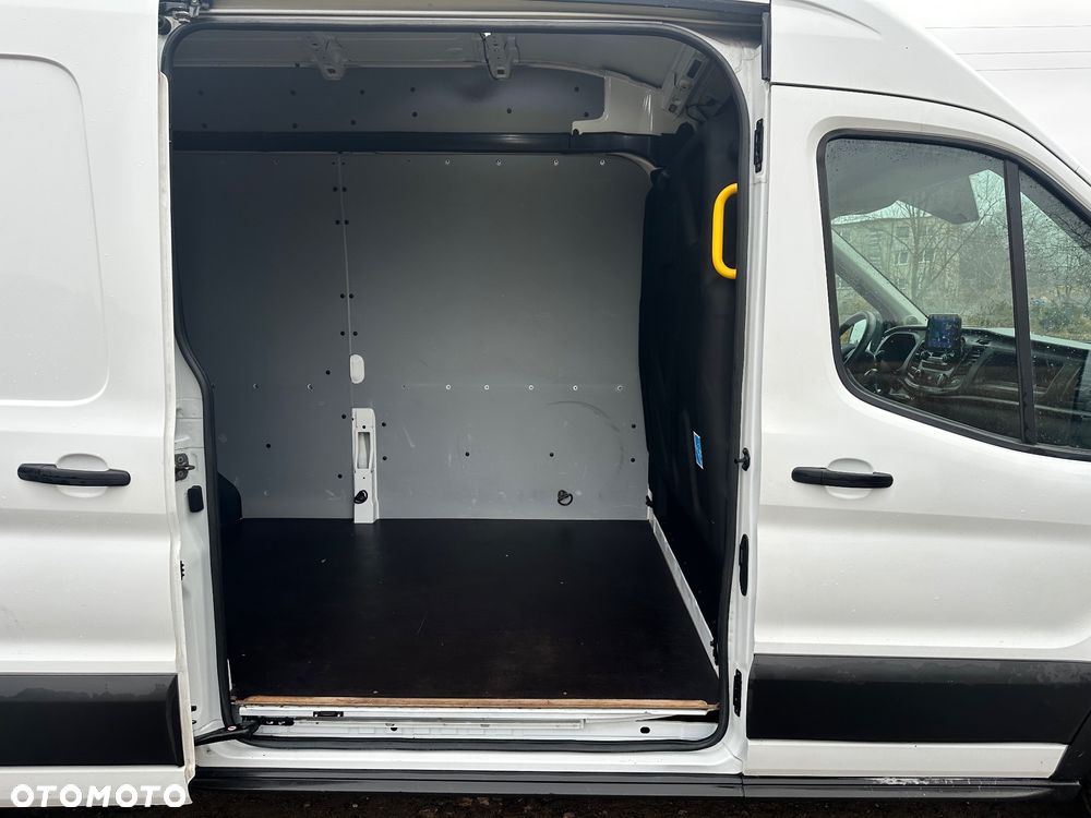 Ford Transit - 10