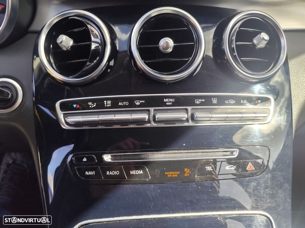 Mercedes-Benz C 350 e - 22