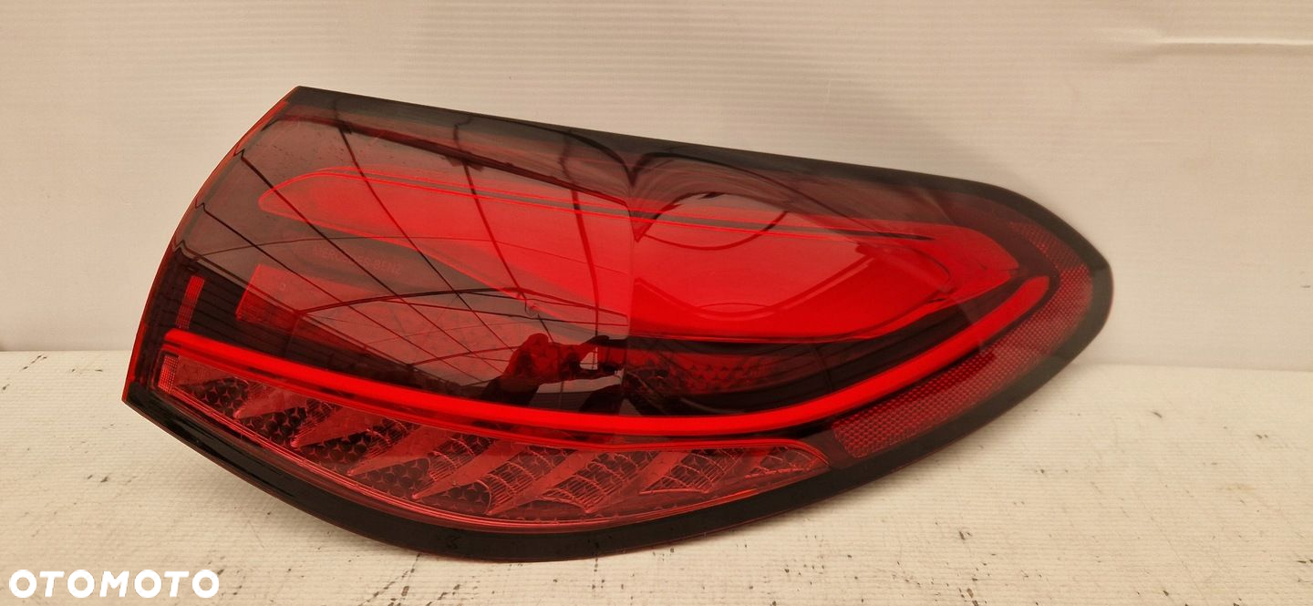 MERCEDES GLC II 254 LED LAMPA TYLNA PRAWA - 2