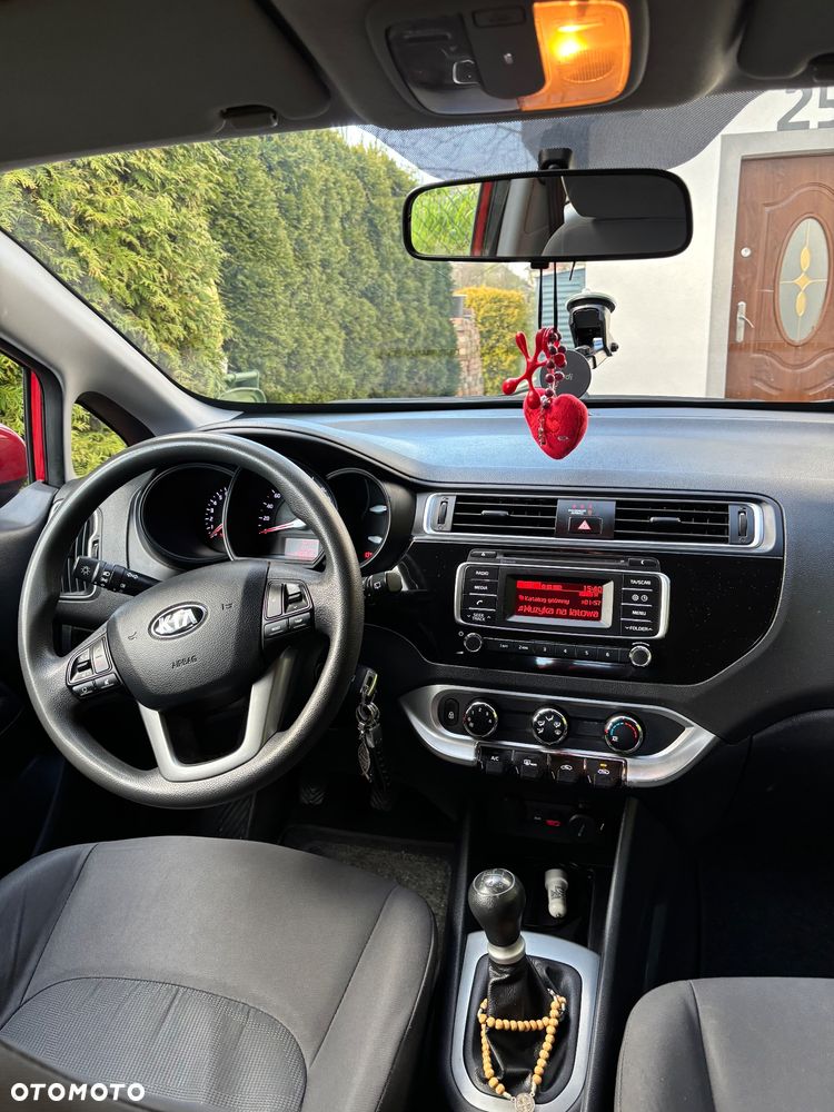 Kia Rio - 5