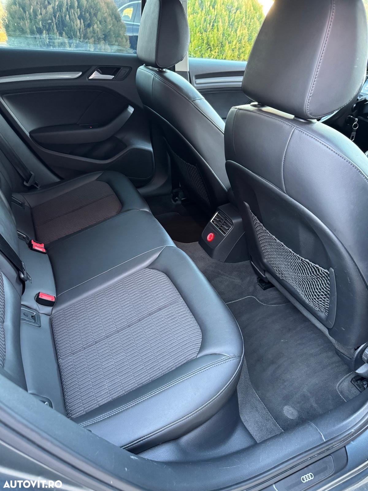 Audi A3 1.6 TDI S tronic Sport - 10