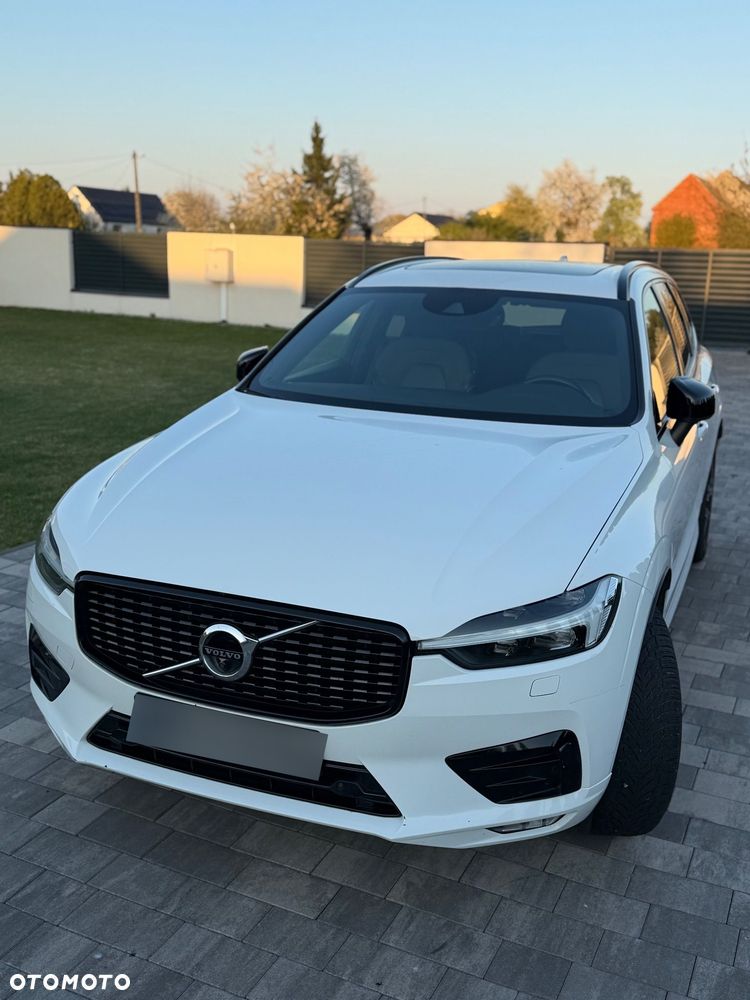 Volvo XC 60 B5 D AWD R-Design - 4