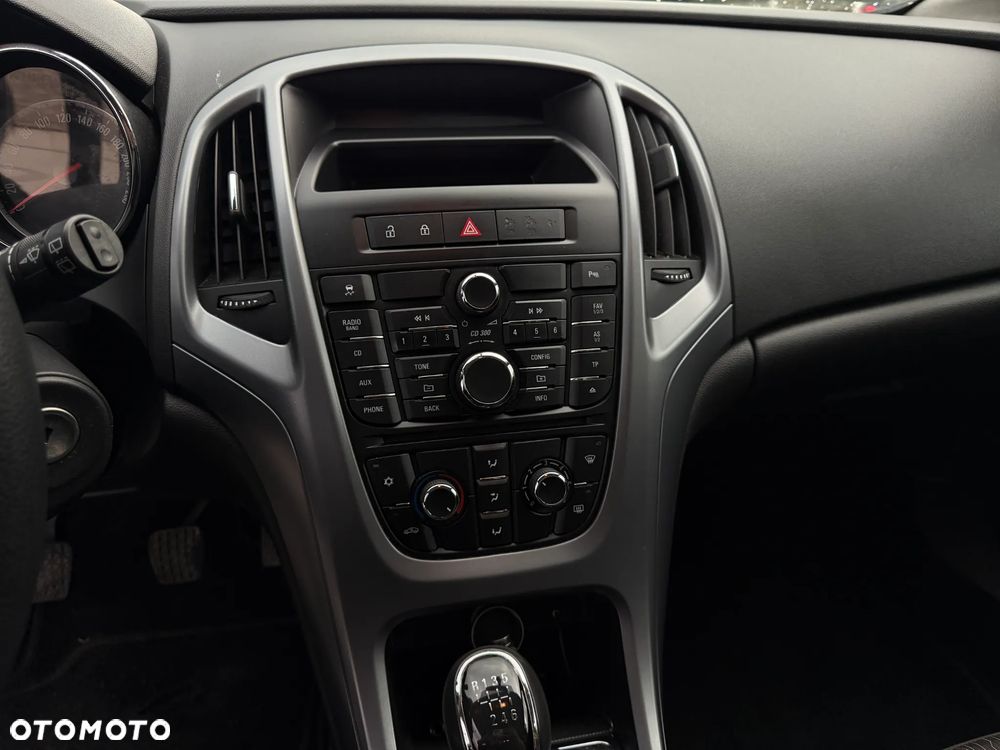 Opel Astra - 14