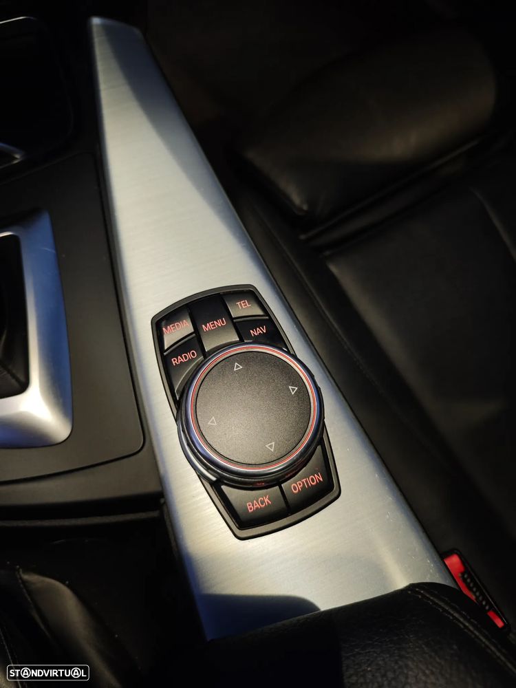BMW 320 i Aut. M Sport - 7