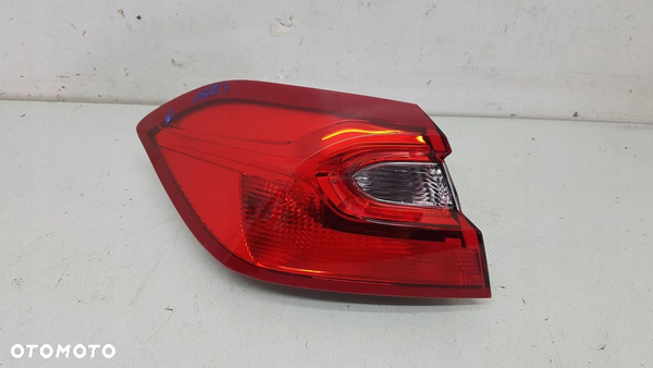 Ford Fiesta MK 8 LAMPA TYŁ TYLNA W BŁOTNIK LEWA EU