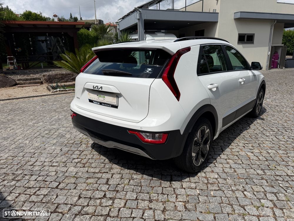 Kia Niro EV 64kWh Drive - 4