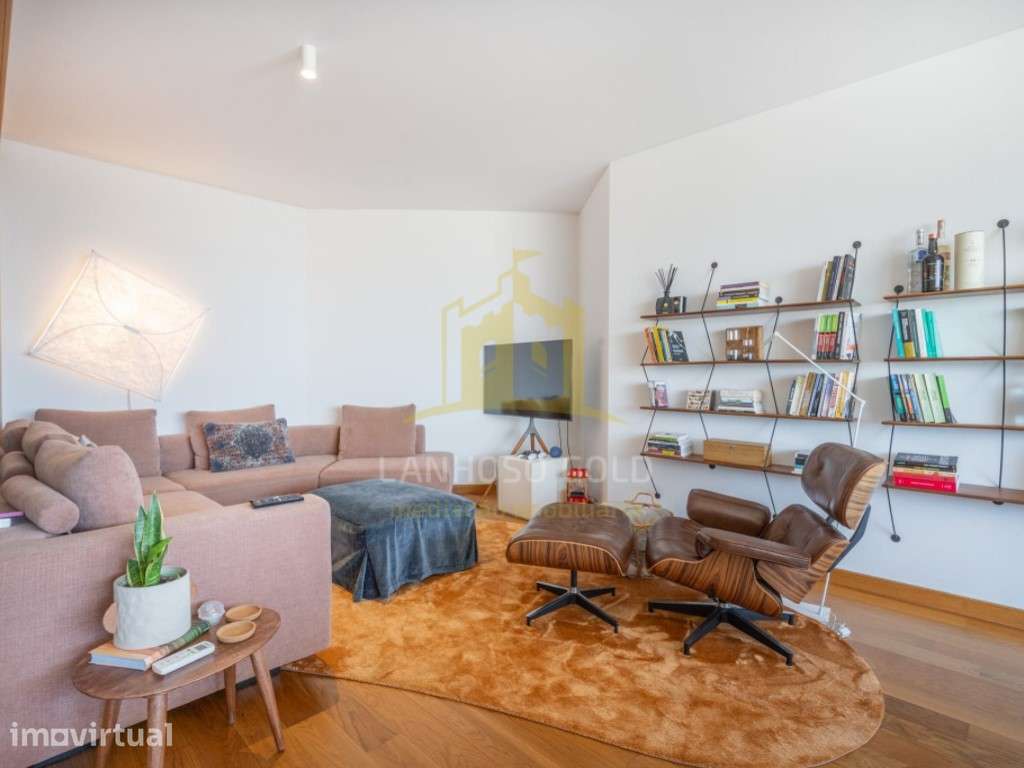 Excelente Apartamento T3 em Santa Marinha, Vila Nova de Gaia - Grande imagem: 2/22