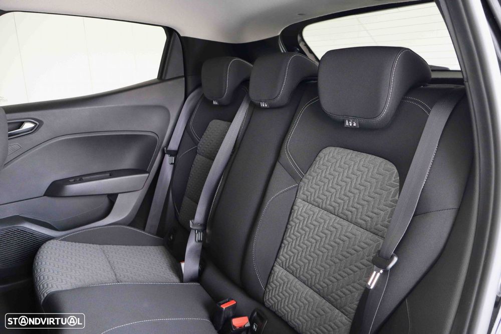 Renault Clio - 30