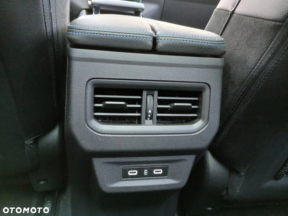 Renault Austral 1.3 TCe mHEV Iconic esprit Alpine - 25