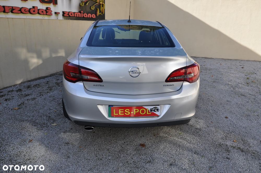 Opel Astra 1.4 T Active - 3