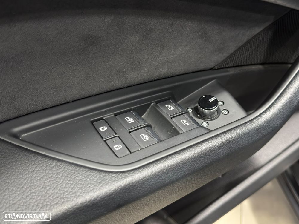 Audi e-tron 55 quattro S line - 14