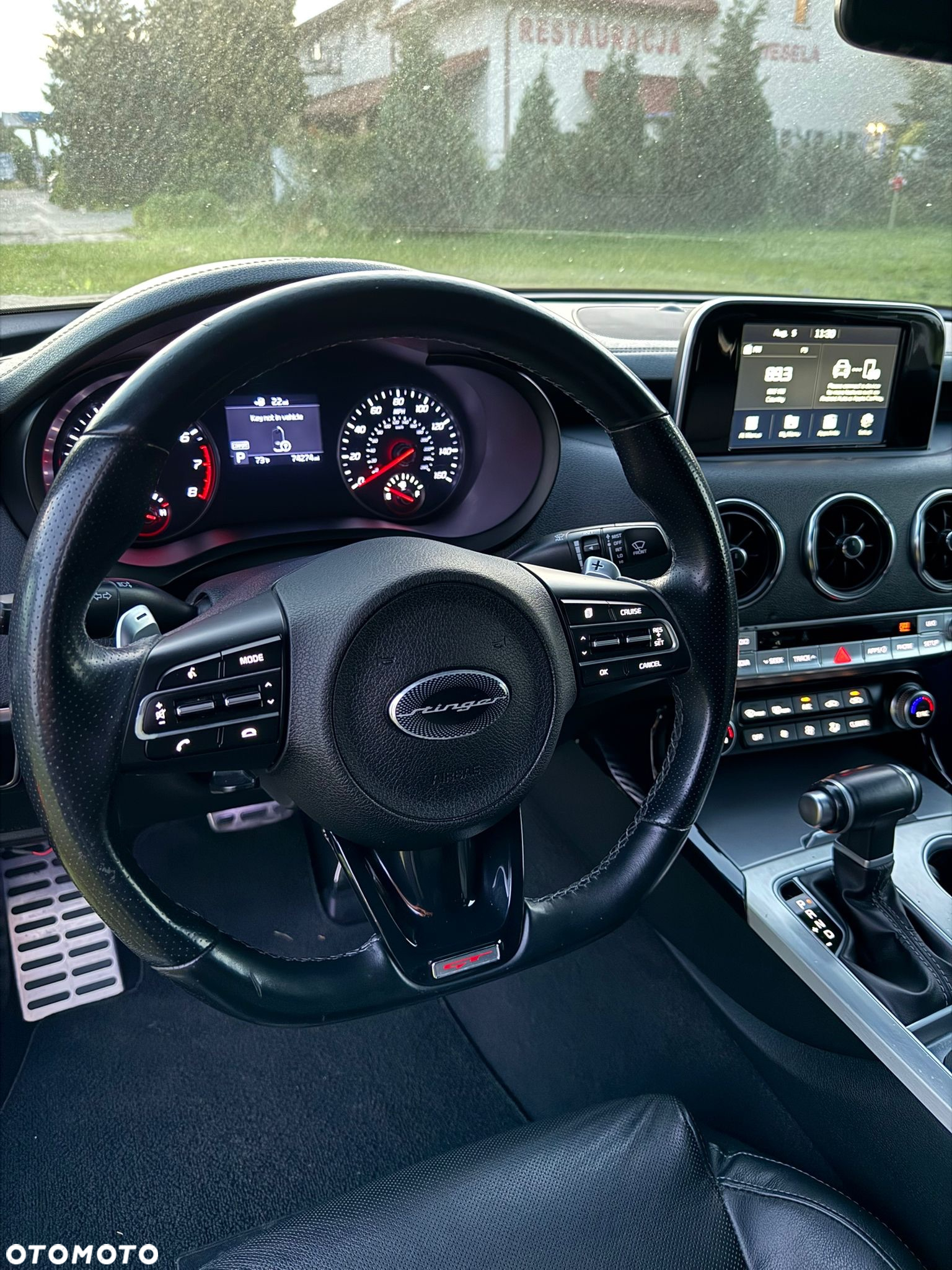 Kia Stinger - 13
