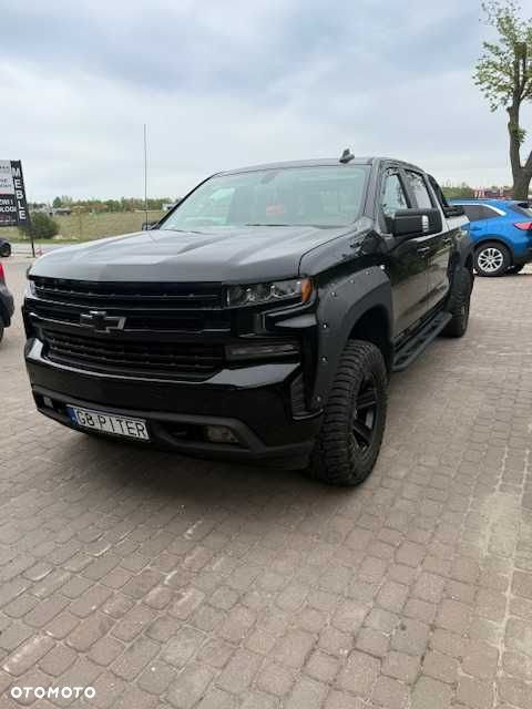 Chevrolet Silverado - 1