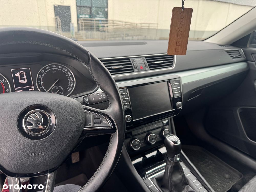 Skoda Superb 1.8 TSI Ambition - 9