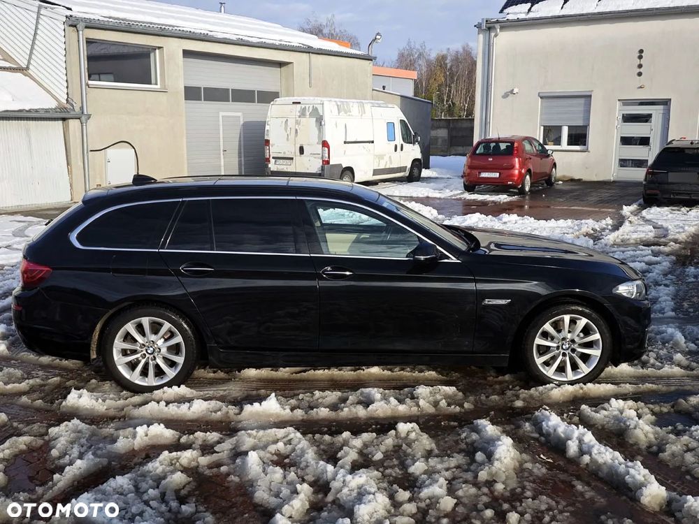 BMW Seria 5 525d Sport-Aut Luxury Line - 6