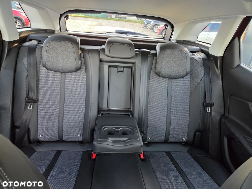 Peugeot 3008 BlueHDi 130 Stop & Start EAT8 Allure Business-Paket - 28