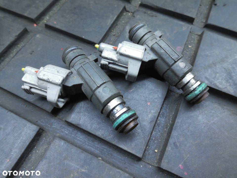 WTRYSK WTRYSKIWACZ SUBARU LEGACY IV 2.0 POSIADAM DWIE SZTUKI FBJC101 - 1